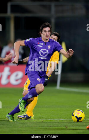 Firenze, Italien. 2. Dezember 2013. Stefan Savic (Fiorentina) Football / Soccer: italienische "Serie A" match zwischen Fiorentina 4-3 Hellas Verona am Stadion Artemio Franchi in Florenz, Italien. Bildnachweis: Maurizio Borsari/AFLO/Alamy Live-Nachrichten Stockfoto