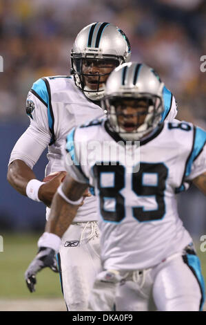 1. September 2011; Carolina Panthers Quarterback Cam Newton (1) folgt den Block der Wide Receiver Steve Smith (89) bei Bank of America Stadium in Charlotte, North Carolina. Pittsburgh führt um den halben 20.14. Jim Dedmon/CSM(Credit Image: © Jim Dedmon/Cal Sport Media/ZUMAPRESS.com) Stockfoto