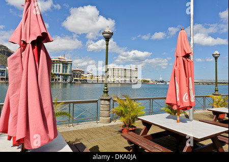 Caudan Waterfront mit Restaurants, Bars und beliebte Wahrzeichen, Port Louis, Mauritius. Stockfoto