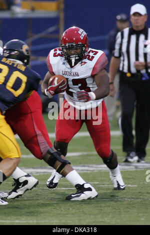 10. September 2011 - Kent, Ohio, läuft US - Louisiana-Lafayette Ragin Cajuns Runningback Qyendarius Griffin (23) der Ball gegen die Kent State Golden blinkt in der ersten Hälfte. Der Louisiana-Lafayette Ragin Cajuns besiegte die Kent State Golden Blitze 20-12 in das Spiel gespielt im Dix-Stadion in Kent, Ohio. (Kredit-Bild: © Bryan Rinnert/Southcreek Global/ZUMAPRESS.com) Stockfoto