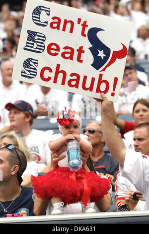 11. September 2011 - Houston, Texas, USA - A sehr junge Texaner Fan ein schönes Kleid tragen. Houston Texans besiegte die Indianapolis Colts 34-7 im Reliant Stadium in Houston Texas. (Kredit-Bild: © Luis Leyva/Southcreek Global/ZUMAPRESS.com) Stockfoto