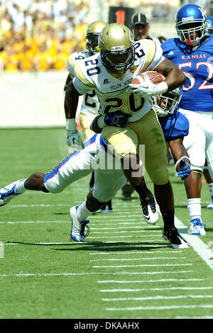 17. September 2011 - Atlanta, Georgia, USA - Georgia Tech Yellow Jackets Runningback Roddy Jones (20) in einem Spiel gegen die Kansas Jayhawks im Bobby Dodd Stadium in Atlanta Georgia.  Georgia Tech gewinnt 66-24 (Credit-Bild: © Marty Bingham/Southcreek Global/ZUMAPRESS.com) Stockfoto