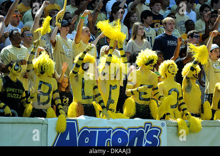 17. September 2011 - Atlanta, Georgia, USA - der Schwarm im Bobby Dodd Stadium in Atlanta Georgia.  Georgia Tech gewinnt 66-24 (Credit-Bild: © Marty Bingham/Southcreek Global/ZUMAPRESS.com) Stockfoto