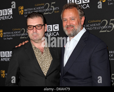 Brendan Coyle und Hugh Bonneville BAFTA Los Angeles TV Tee 2012 präsentiert von BBC America-Ankünfte Los Angeles, Kalifornien, USA Stockfoto