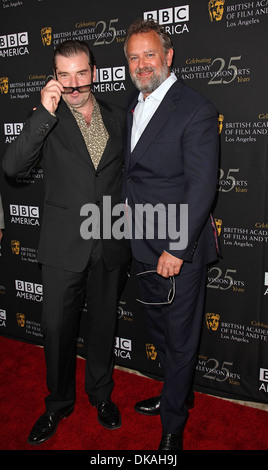 Brendan Coyle und Hugh Bonneville BAFTA Los Angeles TV Tee 2012 präsentiert von BBC America-Ankünfte Los Angeles, Kalifornien, USA Stockfoto