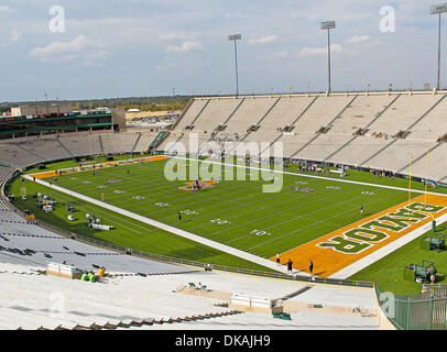 17. September 2011 - Waco, Texas, Vereinigte Staaten von Amerika - The Baylor Bears-Stadion vor dem Spiel zwischen Stephen F. Austin Lumberjacks und der Baylor Bears im Floyd Casey Stadium in Waco, Texas. Baylor Niederlagen SFA 48 bis 0. (Kredit-Bild: © Dan Wozniak/Southcreek Global/ZUMAPRESS.com) Stockfoto