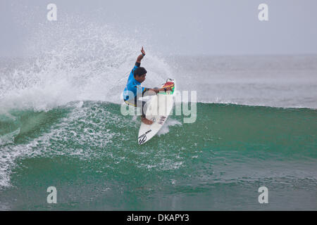 21. September 2011 - San Clemente, Kalifornien, Vereinigte Staaten von Amerika - 21. September 2011: Heitor Alves konkurriert bei der ASP Hurley Pro am unteren Böcke in San Clemente, Kalifornien. (Kredit-Bild: © Josh Kapelle/Southcreek Global/ZUMAPRESS.com) Stockfoto