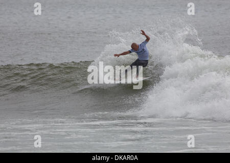 21. September 2011 - San Clemente, Kalifornien, Vereinigte Staaten von Amerika - 21. September 2011: Kelly Slater gewinnt den ASP Hurley Pro am unteren Böcke in San Clemente, Kalifornien. (Kredit-Bild: © Josh Kapelle/Southcreek Global/ZUMAPRESS.com) Stockfoto