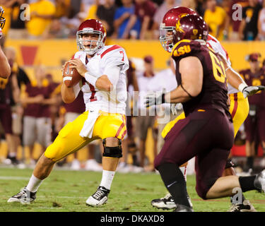 24. September 2011: USC Trojans quarterback Matt Barkley #7 in Aktion während einer NCAA Football-Spiel zwischen den Arizona State University Sun Devils und die USC Trojans im Sun Devil Stadium in Tempe, Arizona, von Sun Devils, 43-22 gewonnen. (Kredit-Bild: © Max Simbron/Cal Sport Media/ZUMAPRESS.com) Stockfoto