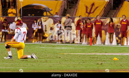 24. September 2011: USC Trojans quarterback Matt Barkley #7 in Aktion während einer NCAA Football-Spiel zwischen den Arizona State University Sun Devils und die USC Trojans im Sun Devil Stadium in Tempe, Arizona, von Sun Devils, 43-22 gewonnen. (Kredit-Bild: © Max Simbron/Cal Sport Media/ZUMAPRESS.com) Stockfoto