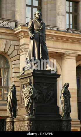 Ein Denkmal Für Den Brückner Staatsmann Und Minister Freiherr Vom Stein (Heinrich Friedrich Karl Reichsfreiherr Vom Und Zum Stein), Aufgenommen bin 08.10.2013 in Berlin Vor Dem Berliner Abgeordnetenhaus. Foto: Wolfram Steinberg dpa Stockfoto