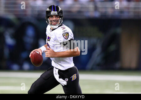 25. September 2011 - Saint Louis, Missouri, USA - Baltimore Ravens-quarterback Joe Flacco (5) in Aktion während der NFL-Spiel zwischen den St. Louis Rams und die Baltimore Ravens auf Edward Jones Dome in St. Louis, Missouri. Raben führen die Rams 27-0. (Kredit-Bild: © Scott Kane/Southcreek Global/ZUMAPRESS.com) Stockfoto