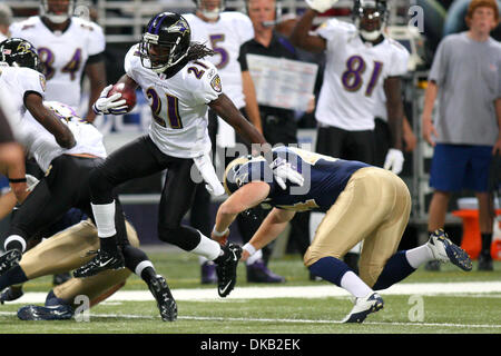 25. September 2011 - Saint Louis, Missouri, USA - Baltimore Ravens Cornerback Lardarius Webb (21) in Aktion während der NFL-Spiel zwischen den St. Louis Rams und die Baltimore Ravens auf Edward Jones Dome in St. Louis, Missouri. Raben besiegte die Rams 37-7. (Kredit-Bild: © Scott Kane/Southcreek Global/ZUMAPRESS.com) Stockfoto