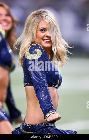 25. September 2011 - Saint Louis, Missouri, USA - St. Louis Rams A Cheerleader wie während der NFL-Spiel zwischen den St. Louis Rams und die Baltimore Ravens auf Edward Jones Dome in St. Louis, Missouri. Raben besiegte die Rams 37-7. (Kredit-Bild: © Scott Kane/Southcreek Global/ZUMAPRESS.com) Stockfoto