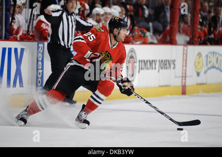 Sep 28, 2011 - Chicago, Illinois, USA - Chicago-linke Viktor Stalberg (25) bei den NHL-Vorsaison-Spiel zwischen den Chicago Blackhawks und den Detroit Red Wings im United Center in Chicago, IL. Die Blackhawks besiegt die Red Wings 4-3. (Kredit-Bild: © John Rowland/Southcreek Global/ZUMAPRESS.com) Stockfoto