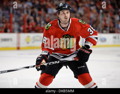 Sep 28, 2011 - Chicago, Illinois, USA - Chicago center Dave Bolland (36), während die NHL-Vorsaison-Spiel zwischen den Chicago Blackhawks und den Detroit Red Wings im United Center in Chicago, IL. Die Blackhawks besiegt die Red Wings 4-3. (Kredit-Bild: © John Rowland/Southcreek Global/ZUMAPRESS.com) Stockfoto