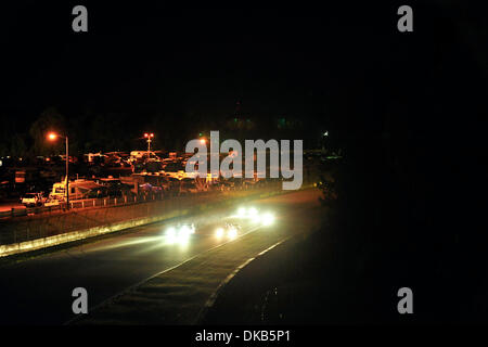 29. September 2011 - Atlanta, GA, US - Cars Kopf hinunter den langen Rücken gerade in Road Atlanta während der Nacht Praxis für den 14. jährlichen Petit Le Mans in Braselton, GA, USA. (Bild Kredit: Jamey Price/Eclipse/ZUMAPRESS.com ©) Stockfoto