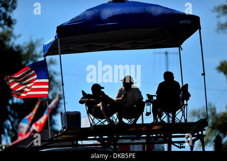 29. September 2011 - Atlanta, GA, USA - Fans sehen Praxis Aktion auf Donnerstag, 29. September 2011 in Road Atlanta vor dem 14. jährlichen Petit Le Mans. (Bild Kredit: Jamey Price/Eclipse/ZUMAPRESS.com ©) Stockfoto