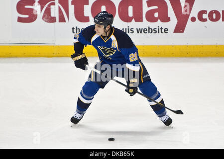 29. September 2011 - Saint Louis, Missouri, USA - St. Louis Blues Zentrum Alexander Steen (20) in Aktion während eines NHL-Vorsaison-Spiels zwischen der Colorado Avalanche und den St. Louis Blues im Scottrade Center in Saint Louis, Missouri.  Blues zu besiegen Lawine 3-1. (Kredit-Bild: © Scott Kane/Southcreek Global/ZUMAPRESS.com) Stockfoto