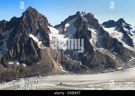 Gletscher Argentiere mit den Nadeln Chardonnet und Argentiere im Hintergrund, die französischen Alpen. Stockfoto