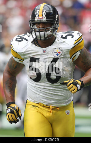 2. Oktober 2011 - kommt Houston, Texas, USA - Pittsburgh Steelers Linebacker LaMarr Woodley (56) aus dem Feld, nachdem die Texaner ein Touchdown erzielt. Houston Texans schlagen die Pittsburgh Steelers 17-10 im Reliant Stadium in Houston Texas. (Kredit-Bild: © Luis Leyva/Southcreek/ZUMAPRESS.com) Stockfoto