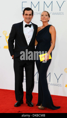 Ty Burrell Holly Burrell 64th Annual Primetime Emmy Awards statt im Nokia Theatre L.A. Live-Ankünfte Los Angeles, Kalifornien, USA Stockfoto