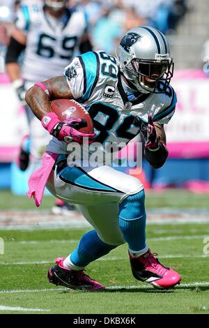 9. Oktober 2011 - Charlotte, North Carolina, USA - Carolina Panthers Wide Receiver Steve Smith (89) Heiligen Niederlage die Panthers 30-27 bei der Bank of America Stadium in Charlotte, North Carolina. (Kredit-Bild: © Anthony Barham/Southcreek/ZUMAPRESS.com) Stockfoto