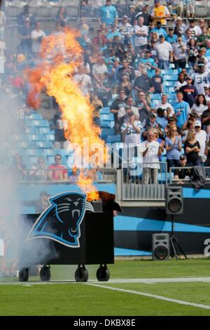 9. Oktober 2011 - Charlotte, North Carolina, USA - Carolina Panthers. Heiligen besiegen die Panthers 30-27 bei der Bank of America Stadium in Charlotte, North Carolina. (Kredit-Bild: © Anthony Barham/Southcreek/ZUMAPRESS.com) Stockfoto