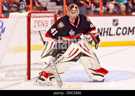 13. Oktober 2011 - Ottawa, Ottawa, Kanada - 13. Oktober 2011: Craig Anderson(41) während der Aktion zwischen den Ottawa Senators und die Colorado Avalanche in Ottawa, Ontario, Kanada. (Kredit-Bild: © Leon Switzer/Southcreek/ZUMAPRESS.com) Stockfoto