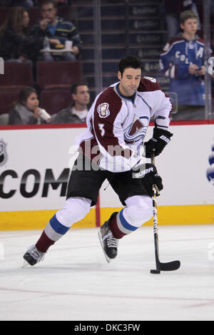15. Oktober 2011 - Montreal, Quebec, Kanada - Colorado Avalanche Verteidiger Ryan O'Byrne (3) Schlittschuhe beim Aufwärmen vor den Montréal Canadiens Spiel gegen die Colorado Avalanche im Centre Bell. (Kredit-Bild: © Phillippe Champoux/Southcreek/ZUMAPRESS.com) Stockfoto