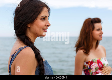 Nahaufnahme von Frauen am Strand Stockfoto