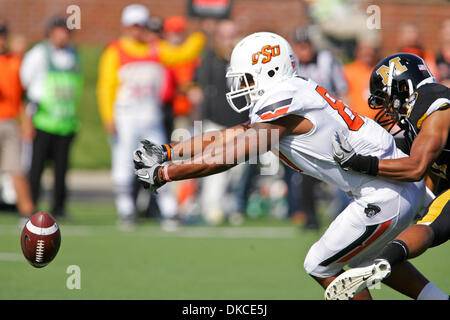 21. Oktober 2011 - Columbia, Missouri, USA - Oklahoma State Cowboys Wide Receiver Tracy Moore (87) in Aktion während des Spiels zwischen der University of Missouri und Oklahoma State auf Faurot Field at Memorial Stadium auf dem Campus der University of Missouri in Columbia. Oklahoma besiegte Missouri 45-24. (Bild Kredit: Jimmy Simmons/Southcreek/ZUMAPRESS.com ©) Stockfoto