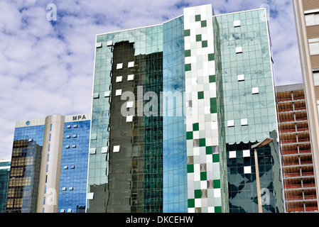 Brasilien, Brasilia: Gläserne Türme des financial district Stockfoto