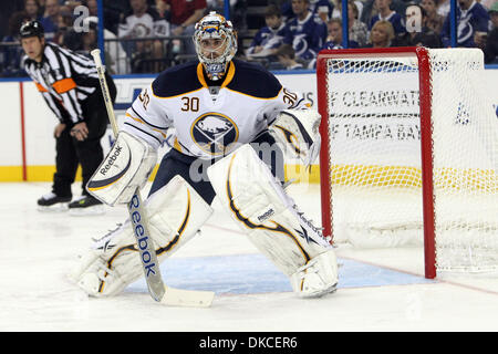 22. Oktober 2011 - Tampa, Florida, USA - Buffalo Sabres Torhüter Ryan Miller (30) während eines NHL-Eishockey-Spiel zwischen den Buffalo-Säbel und die Tampa Bay Lightning. Tampa gewann mit 3: 0 (Kredit-Bild: © Don Montague/Southcreek/ZUMAPRESS.com) Stockfoto