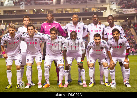 22. Oktober 2011 - Bridgeview, Illinois, USA - Chicago Fire Mannschaftsfoto vor dem Start des MLS-Spiel zwischen den Chicago Fire und der Columbus Crew im Toyota Park in Bridgeview, Illinois. Das Feuer besiegte die Mannschaft 3: 2. (Bild Kredit: Geoffrey Siehr/Southcreek/ZUMAPRESS.com ©) Stockfoto