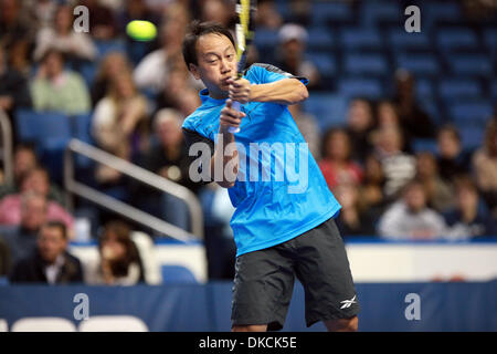 22. Oktober 2011 - Buffalo, New York, USA - USA Michael Chang kehrt den Ball bei der HSBC Tennis Cup Series am First Niagara Center in Buffalo, New York am 22. Oktober 2011 (Credit-Bild: © Nick Serrata/Eclipse/ZUMAPRESS.com) Stockfoto