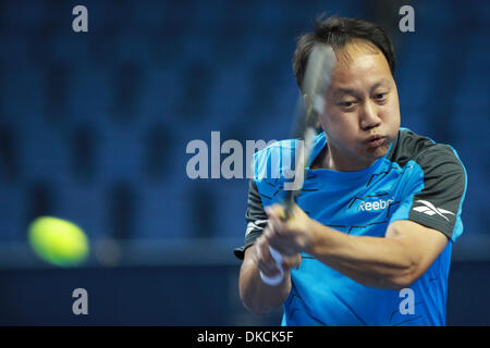 22. Oktober 2011 - Buffalo, New York, USA - USA Michael Chang kehrt die dienen während der HSBC-Tennis-Cup-Serie am First Niagara Center in Buffalo, New York am 22. Oktober 2011 (Credit-Bild: © Nick Serrata/Eclipse/ZUMAPRESS.com) Stockfoto