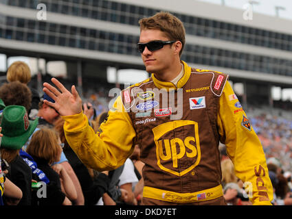 6. November 2011 - Fort Worth, Texas, USA - 6. November 2011. Fort Worth, Texas, USA. David Ragan vor der NASCAR Sprint Cup Series AAA Texas 500 auf dem Texas Motor Speedway in Fort Worth, Texas. (Kredit-Bild: © Ralph Lauer/ZUMAPRESS.com) Stockfoto