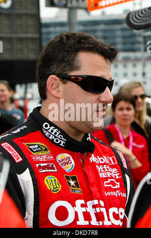 6. November 2011 - Fort Worth, Texas, USA - Sprint-Cup-Serie Fahrer Tony Stewart (14) in Aktion während des Nascar Sprint Cup Series AAA Texas 500-Rennens auf dem Texas Motor Speedway in Fort Worth, Texas. Sprint-Cup-Serie-Fahrers Tony Stewart (14) gewinnt das AAA Texas 500-Rennen. (Kredit-Bild: © Dan Wozniak/Southcreek/ZUMAPRESS.com) Stockfoto