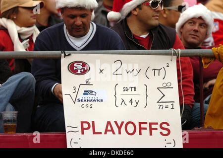 23. Dezember 2006; Oakland, Kalifornien, USA; Aber schlank, halten diese Fans an die mathematischen Wahrscheinlichkeiten für die Playoffs während eines Spiels zwischen der Vierzig Niners und die Arizona Cardinals im Monster Park in San Francisco, Kalifornien Sonntag, 24. Dezember 2006. Die Cardinals geschlagen die 49ers 26-20. Obligatorische Credit: Foto von Kristopher Skinner/Contra Costa Times / ZUMA Press. (©) Copyright 2006 von Co Stockfoto