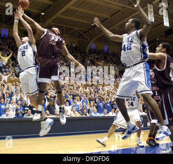 6. Januar 2007 - Durham, NC, USA - NCAA College Basketball The Virginia Tech Hokies schlagen die Duke Blue Devils 69-67 in einer Überstunden, als sie Cameron Indoor Stadium befindet sich in der Campus spielten der Duke University in Durham. Stockfoto