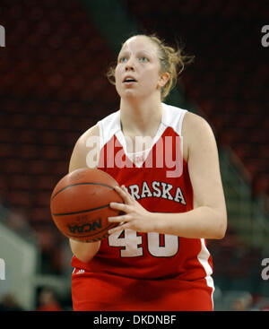 19. März 2007 - Raleigh, SC, USA - NCAA College Basketball Nebraska Cornhuskers (40) CORY MONTGOMERY als Tempel Eulen schlagen die Nebraska Cornhuskers 64-61, wie sie in der ersten Runde von der NCAA Division I Womens Basketballturnier 2007 erschienen, die im RBC Center befindet sich in Raleigh stattfand. (Kredit-Bild: © Jason Moore/ZUMA Press) Stockfoto