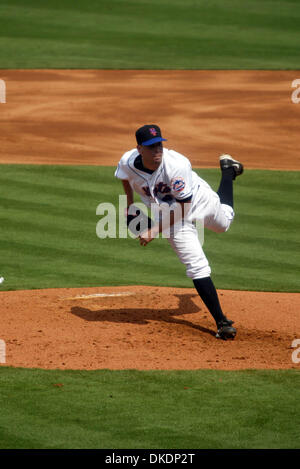 28. Februar 2007 - Lake Worth, FL, USA - Mets Krug OLIVER PEREZ, spring Stellplätze bei der Eröffnung Training spielen bei Tradition Field die New York Mets die Detroit Tigers spielte. (Kredit-Bild: © Allen Eyestone/Palm Beach Post/ZUMA Press) Einschränkungen: USA Tabloid Rechte heraus! Stockfoto