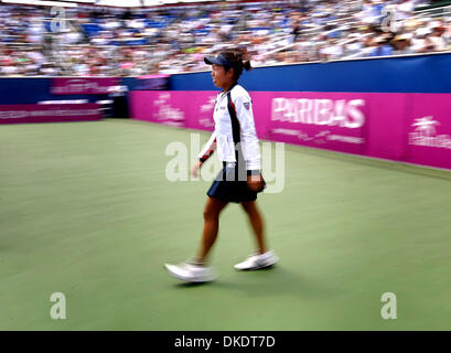 22. April 2007 - Delray Beach, FL, USA - VANIA KING an den Hof Sonntag findet für ihr Match mit Kirsten Flipkens Belgiens im Delray Beach Tennis Center. (Kredit-Bild: © Damon Higgins/Palm Beach Post/ZUMA Press) Einschränkungen: USA Tabloid Rechte heraus! Stockfoto