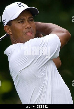 3. Juli 2007 Runde - Bethesda, MD, USA - TIGER WOODS in einer Praxis in der nationalen AT&T im Congressional Country Club in Bethesda, Maryland, 3. Juli 2007.  (Kredit-Bild: © Mannie Garcia/ZUMA Press) Stockfoto