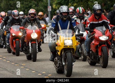18. Juli 2007 - Milpitas, CA, USA - SANDISK Extreme Ducati Edition Speicher und Speicherkarte Produkteinführungen, in deren Hauptquartier in Milpitas, CA. (Credit-Bild: © Jerome Brunet/ZUMA drücken) Stockfoto