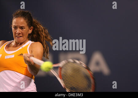 4. August 2007 - San Diego, CA, USA - PATTY SCHNYDER aus der Schweiz dient einen Ball gegen Elena Dementieva aus Russland, während das Halbfinale bei den Acura Classic-Tennis-Turnier in La Costa in der Nähe von San Diego. Schnyder gewann 7: 6 6: 0. (Kredit-Bild: © Wally Nell/ZUMA Press) Stockfoto
