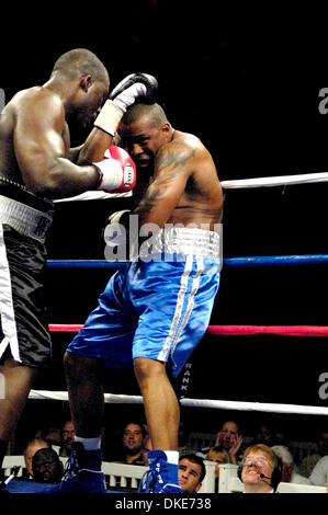 14. Juni 2007: Ehemalige besiegte zwei Zeit-Schwergewichts-Champion Hasim Rahman '' The Rock'' Taurus Sykes in einem 10 Runden einstimmigen Beschluss Kampf an der Main Street Armory in Rochester, NY. (Kredit-Bild: © Alan Schwartz/Cal-Sport-Medien) Stockfoto
