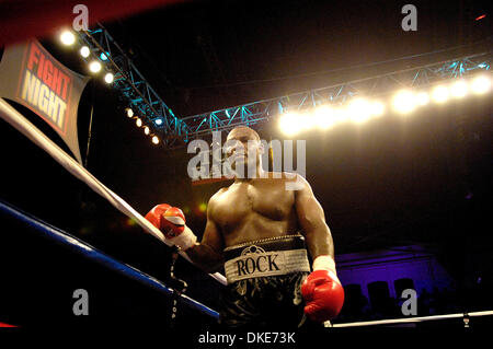 14. Juni 2007: Ehemalige besiegte zwei Zeit-Schwergewichts-Champion Hasim Rahman '' The Rock'' Taurus Sykes in einem 10 Runden einstimmigen Beschluss Kampf an der Main Street Armory in Rochester, NY. (Kredit-Bild: © Alan Schwartz/Cal-Sport-Medien) Stockfoto