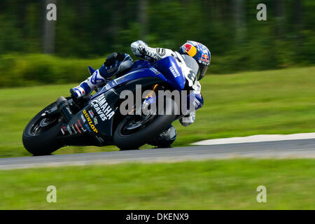 16. August 2009 - Alton, Virginia, Land of Event - 16. August 2009: AMA bei Virginia internationale Rennen Weg. Daytona Sportbikes von Sonntag rd2. Josh Herrin (Nr. 8 Team Gräber Yamaha YZF-R6) gewann beide Sessions und verdient den Titel des Big Kahuna für kehren am Wochenende Rennen auf Virginia International Raceway. (Kredit-Bild: © Mark Abbott/Southcreek Global/ZUMApress.com) Stockfoto